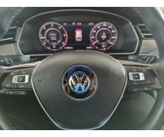 Volkswagen Passat 2,0   ALLTRACK,DPH,4MOT,DSG - 14